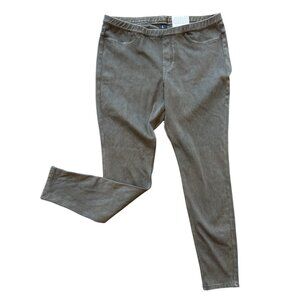 NEW HUE Roast Wash Grey Green Jean Legging